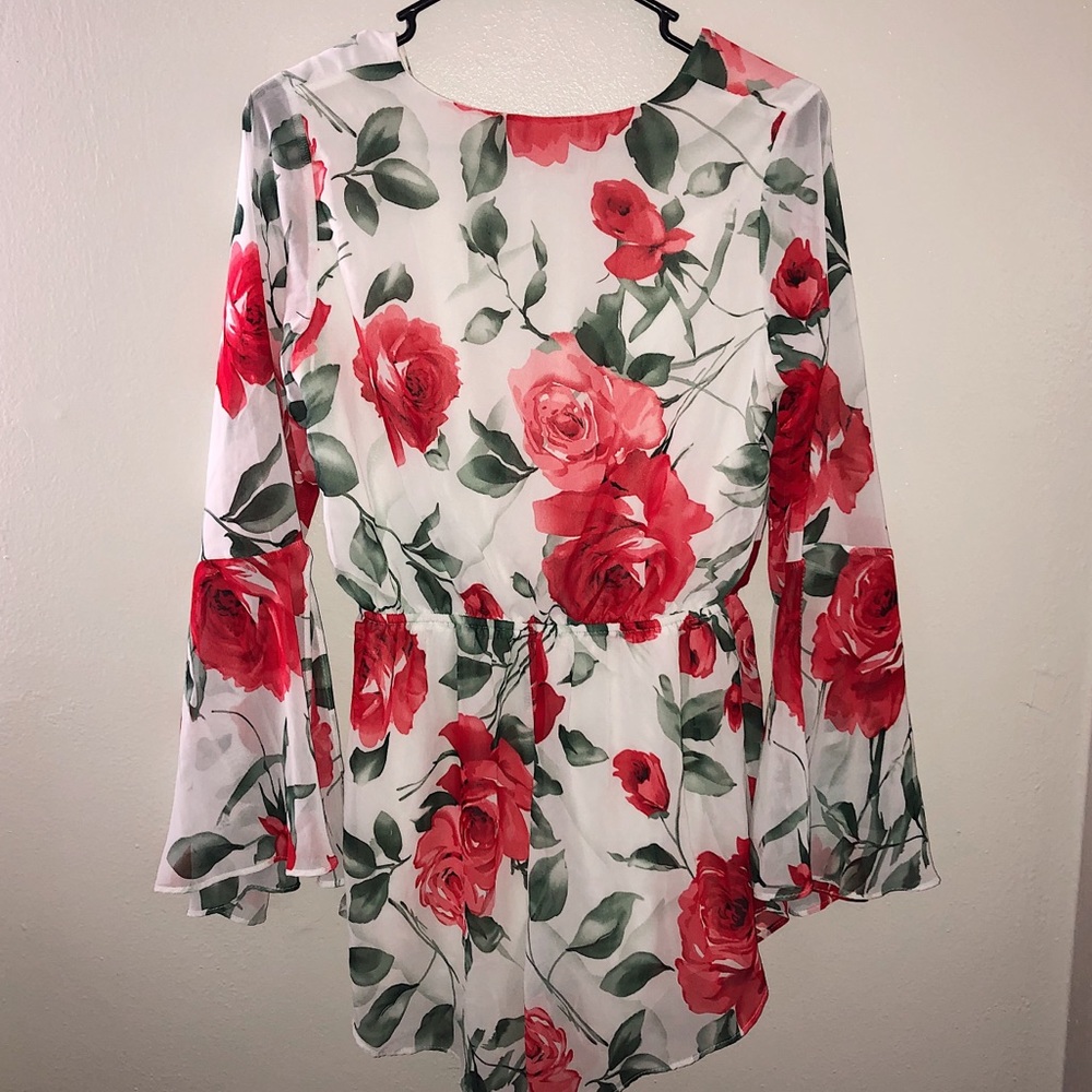 Bell Sleeve Rose Print Romper - Picture 6 of 8
